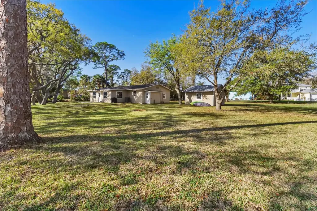 2005 Bayview Drive New Smyrna Beach FL 32168