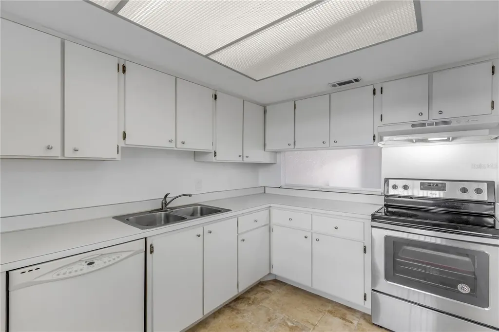325 N Causeway New Smyrna Beach FL 32169
