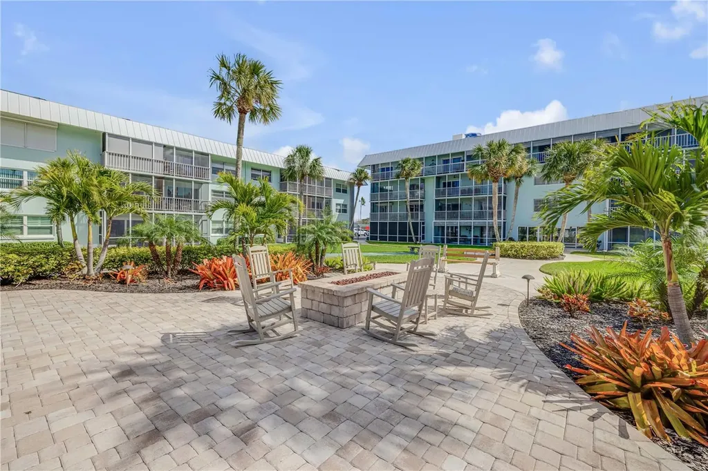 325 N Causeway New Smyrna Beach FL 32169