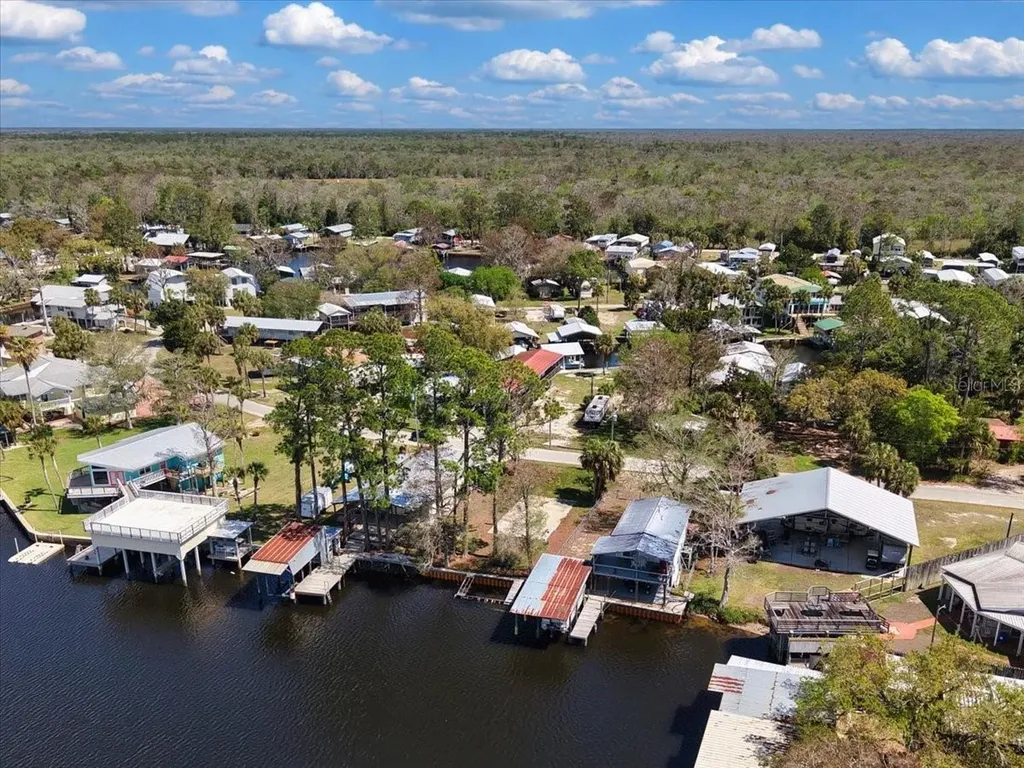 000 SE SE 241 Street Old Town FL 32680