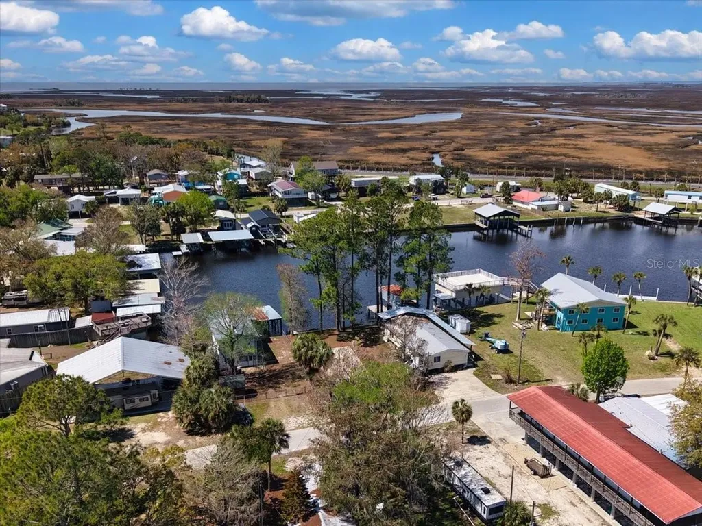 000 SE SE 241 Street Old Town FL 32680