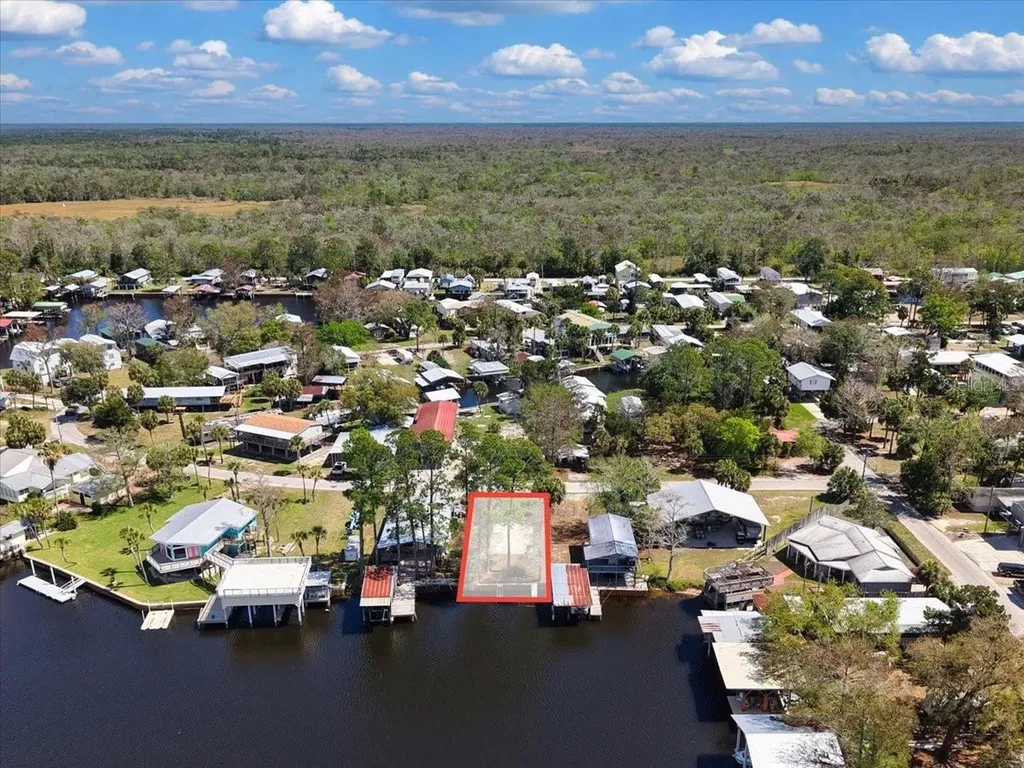 000 SE SE 241 Street Old Town FL 32680