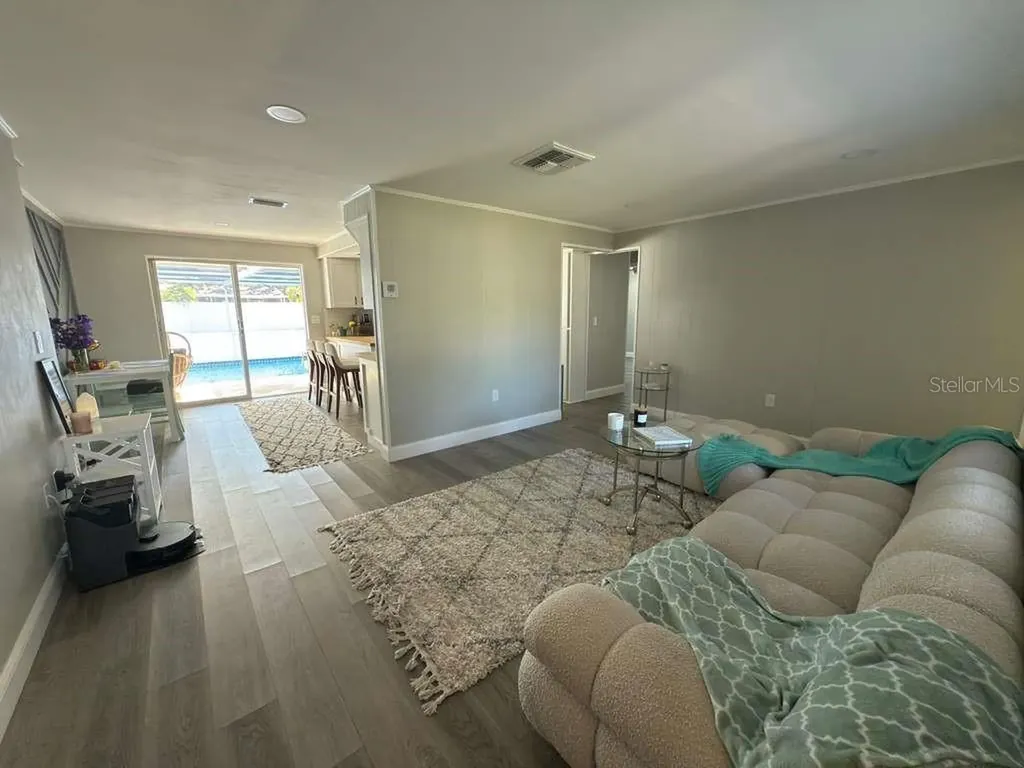 2021 Valley Drive Dunedin FL 34698