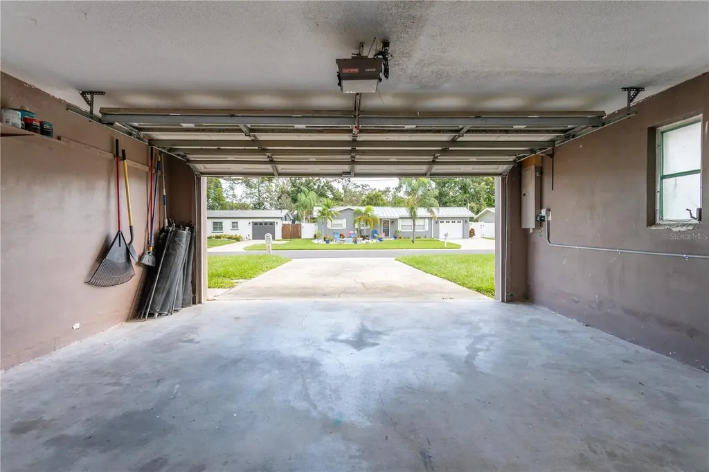 2021 Valley Drive Dunedin FL 34698