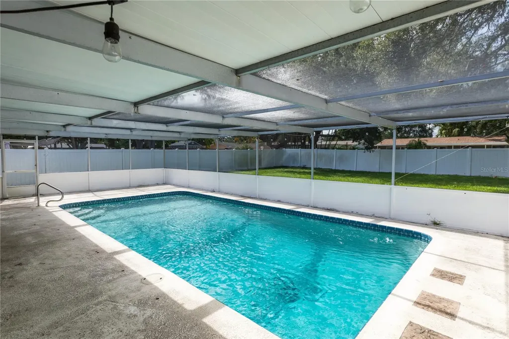2021 Valley Drive Dunedin FL 34698