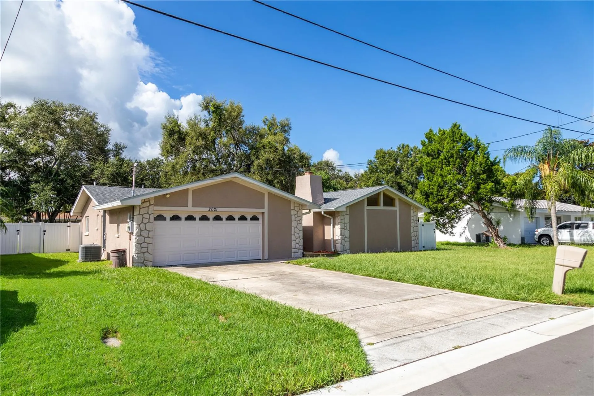 2021 Valley Drive Dunedin FL 34698