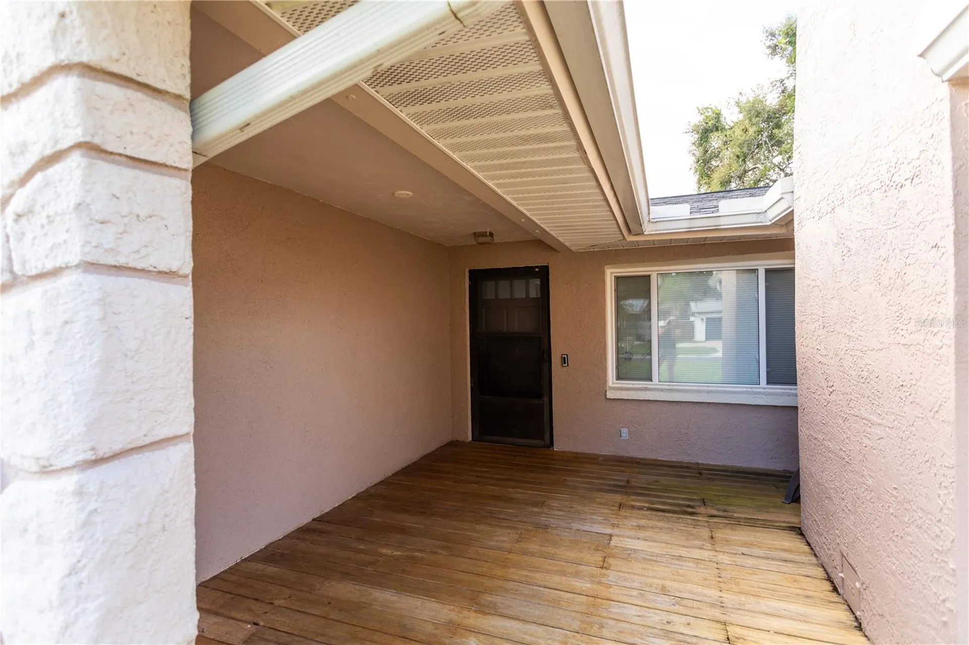 2021 Valley Drive Dunedin FL 34698