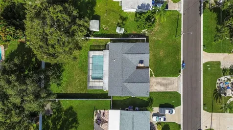 2021 Valley Drive Dunedin FL 34698