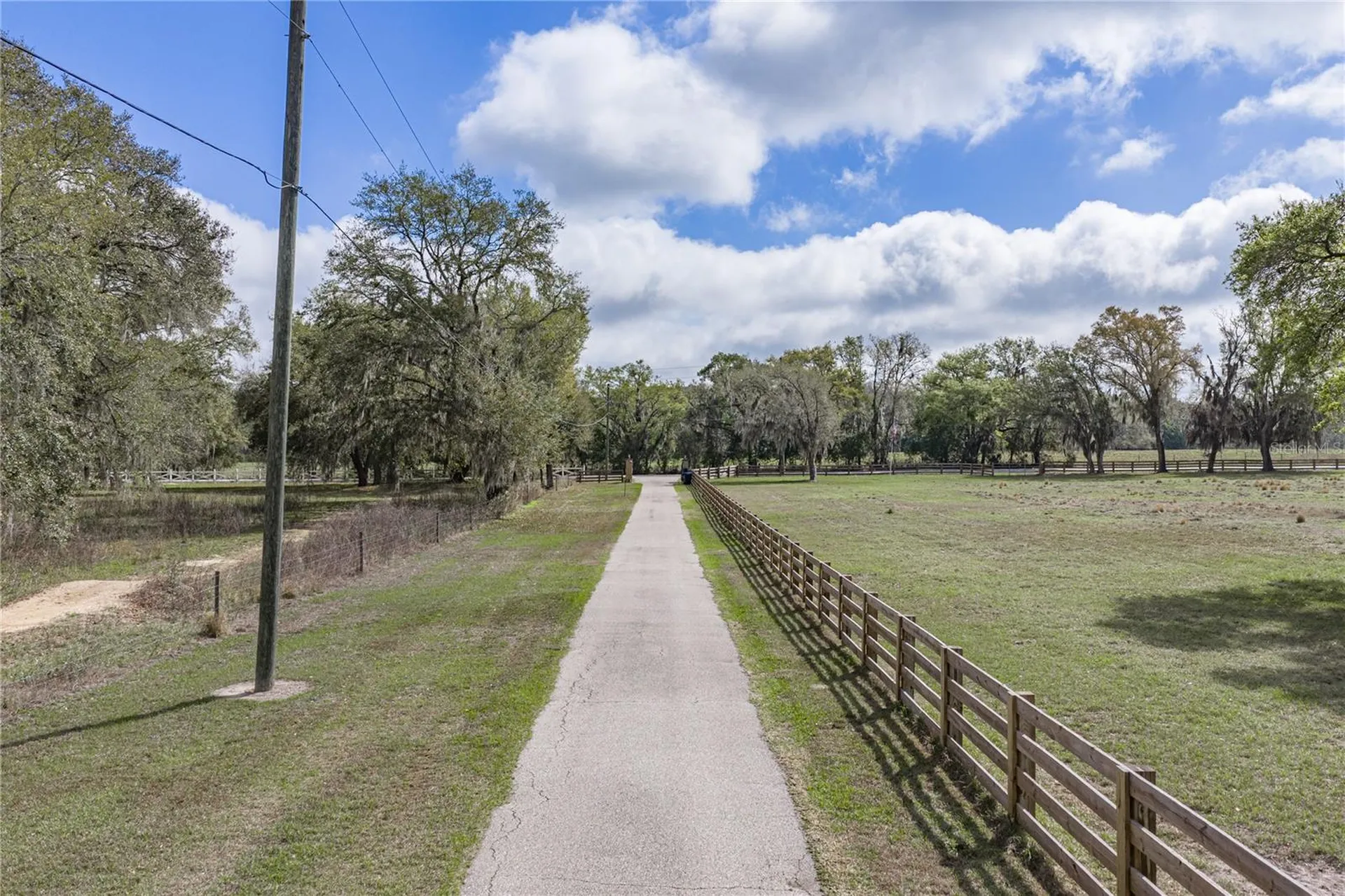 15131 Bellamy Brothers Boulevard Dade City FL 33525