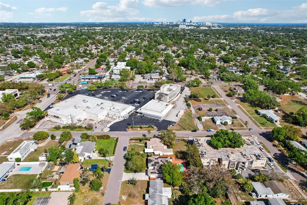 5010 8th Avenue N St Petersburg FL 33710