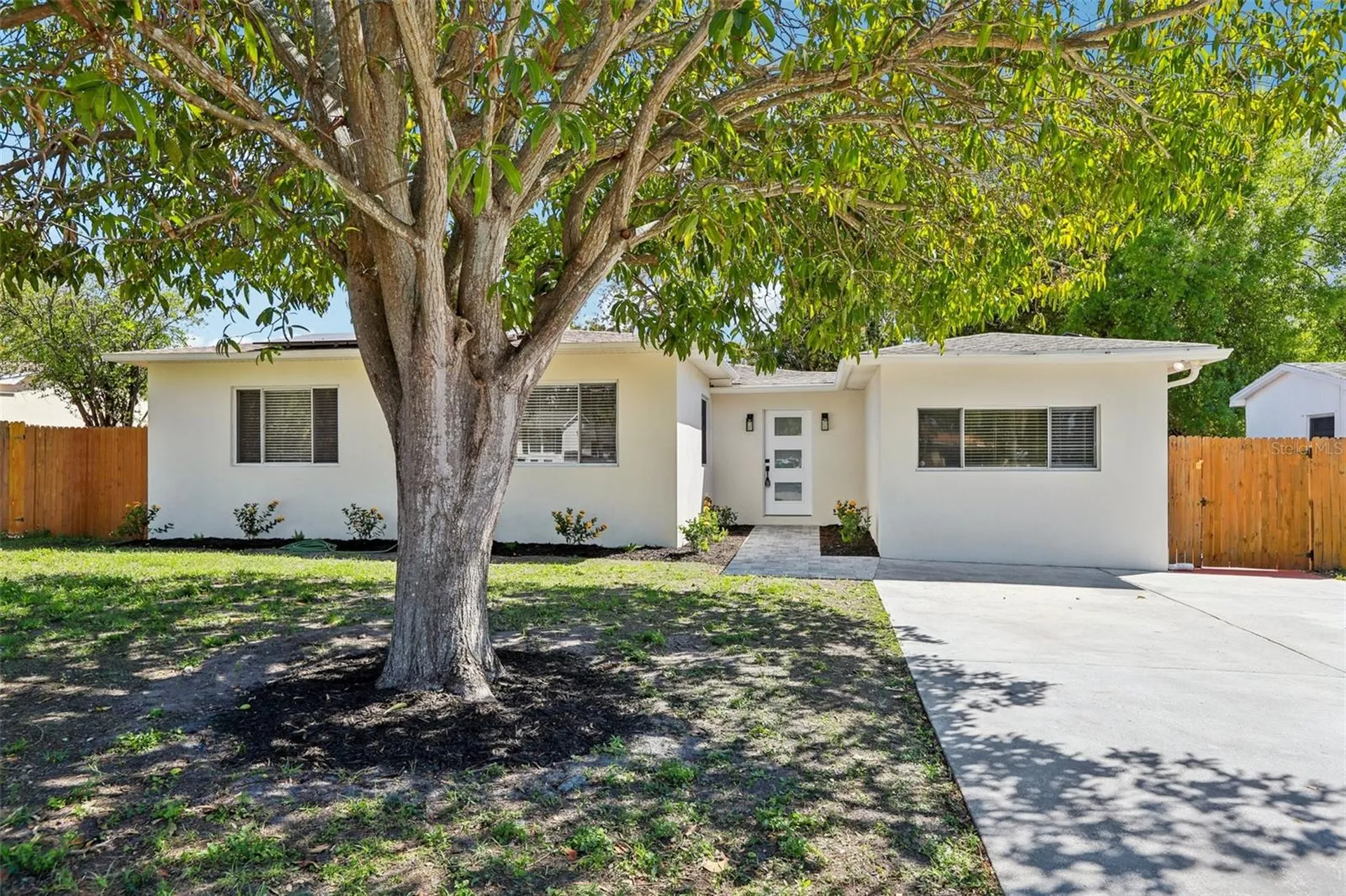 5010 8th Avenue N St Petersburg FL 33710