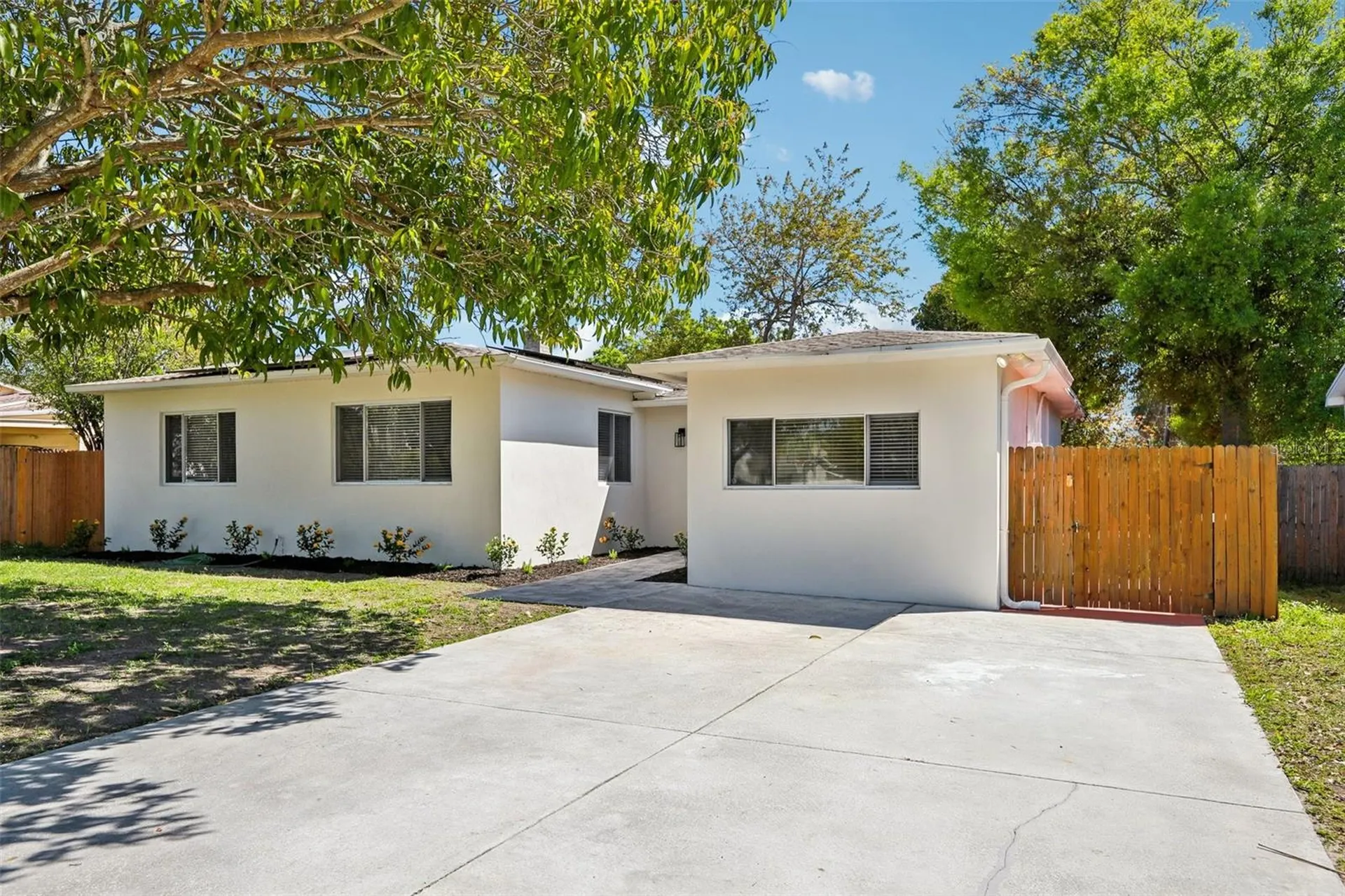 5010 8th Avenue N St Petersburg FL 33710