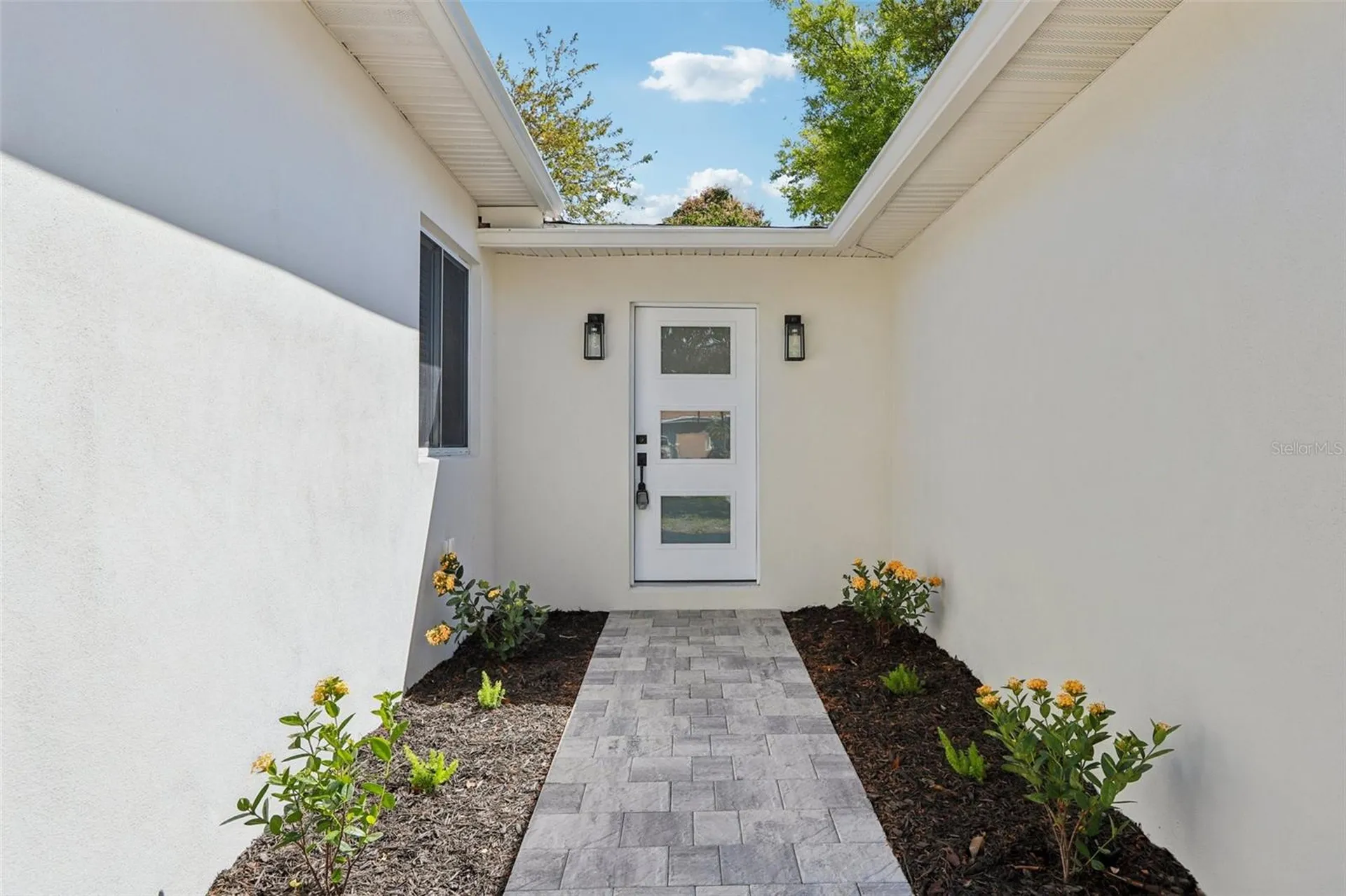 5010 8th Avenue N St Petersburg FL 33710