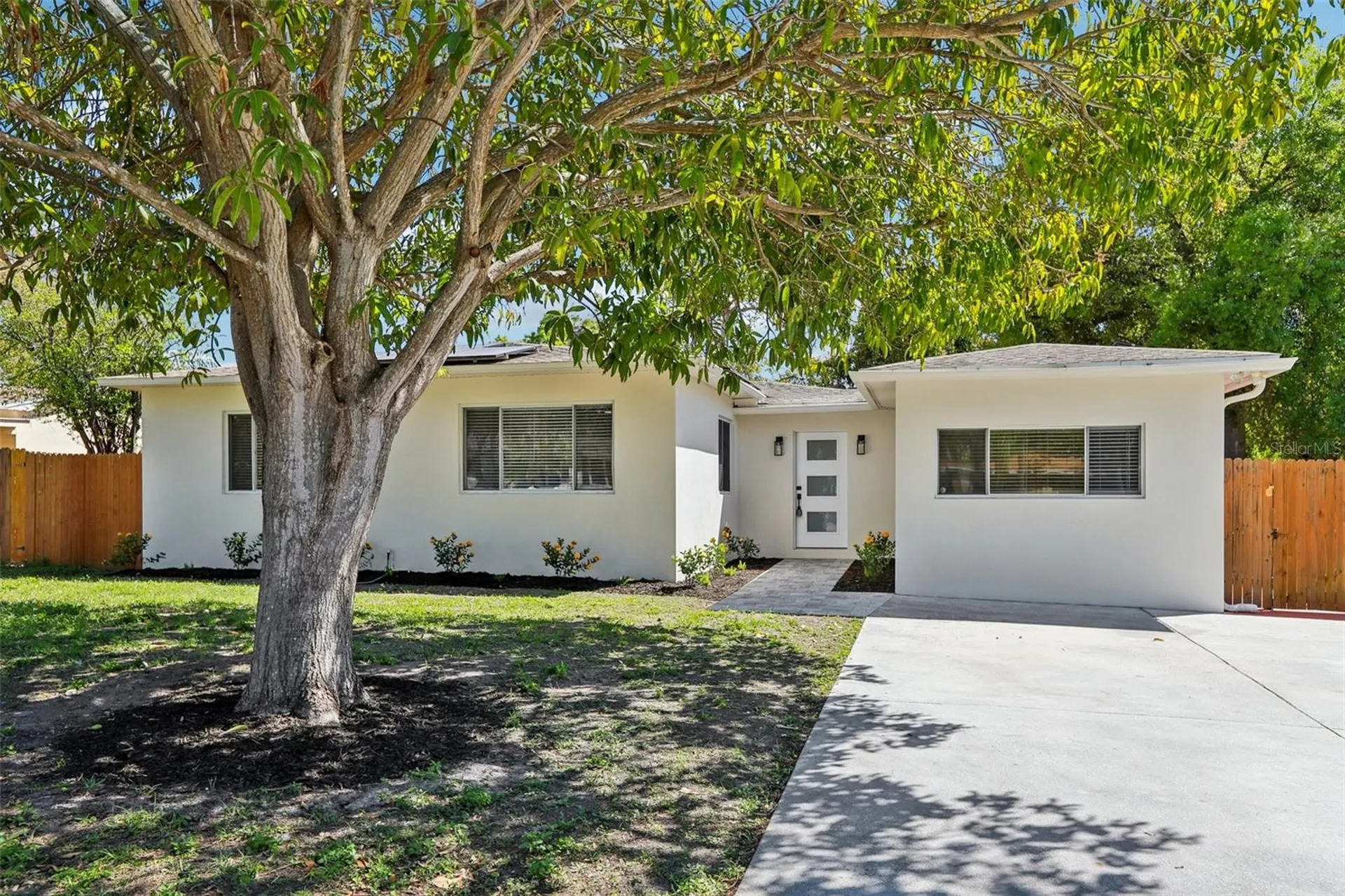 5010 8th Avenue N St Petersburg FL 33710