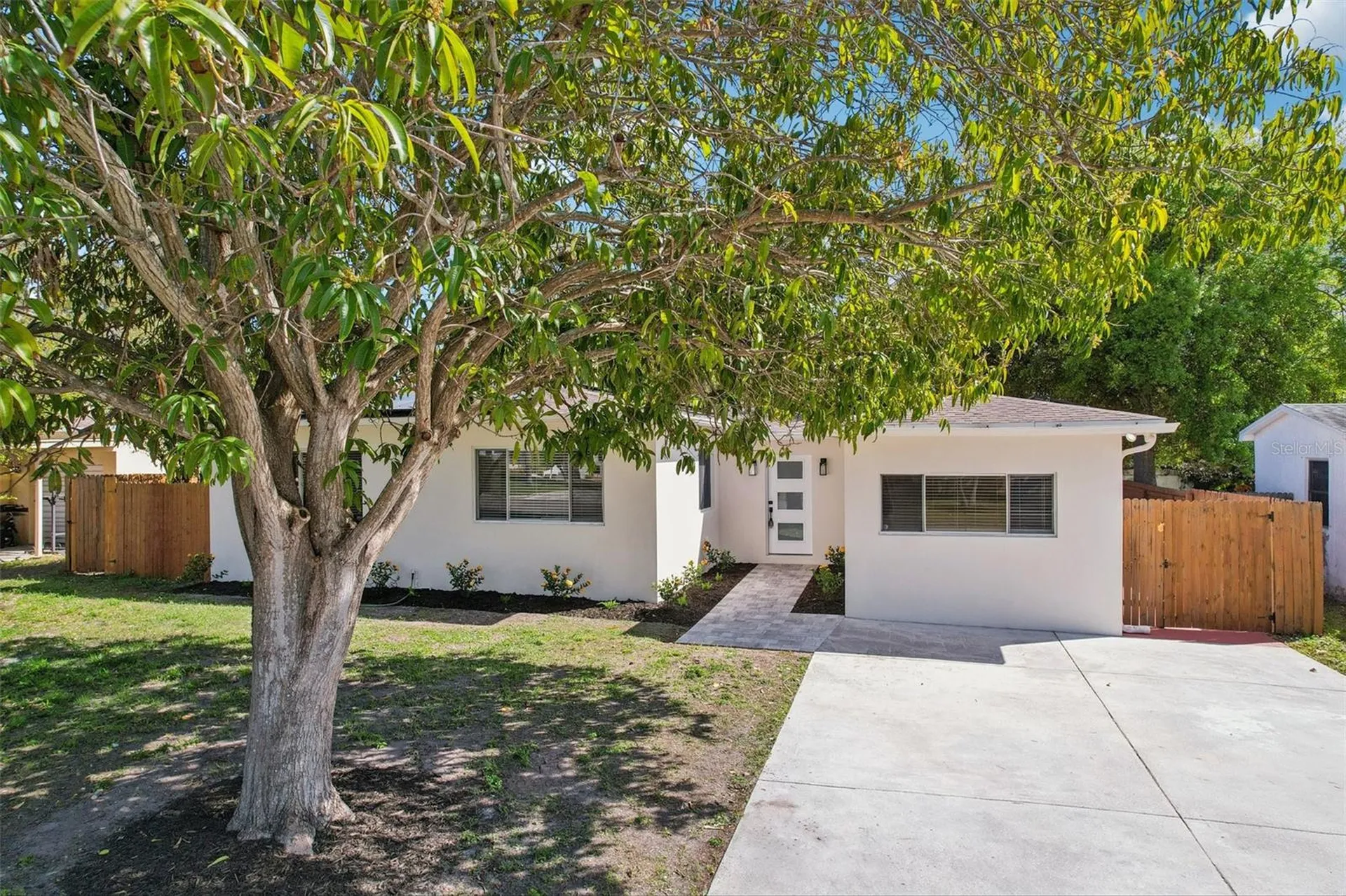 5010 8th Avenue N St Petersburg FL 33710