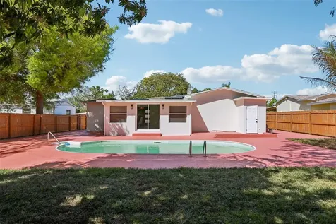 5010 8th Avenue N St Petersburg FL 33710