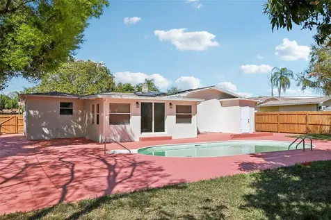 5010 8th Avenue N St Petersburg FL 33710