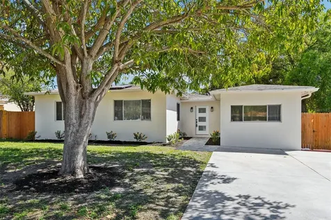 5010 8th Avenue N St Petersburg FL 33710