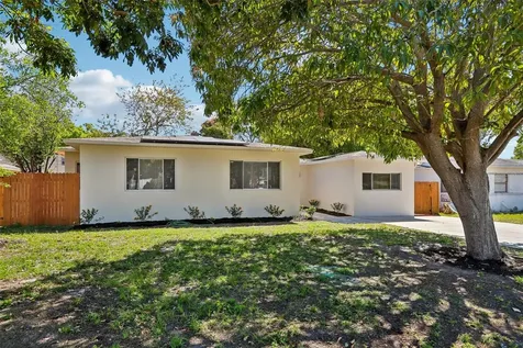 5010 8th Avenue N St Petersburg FL 33710