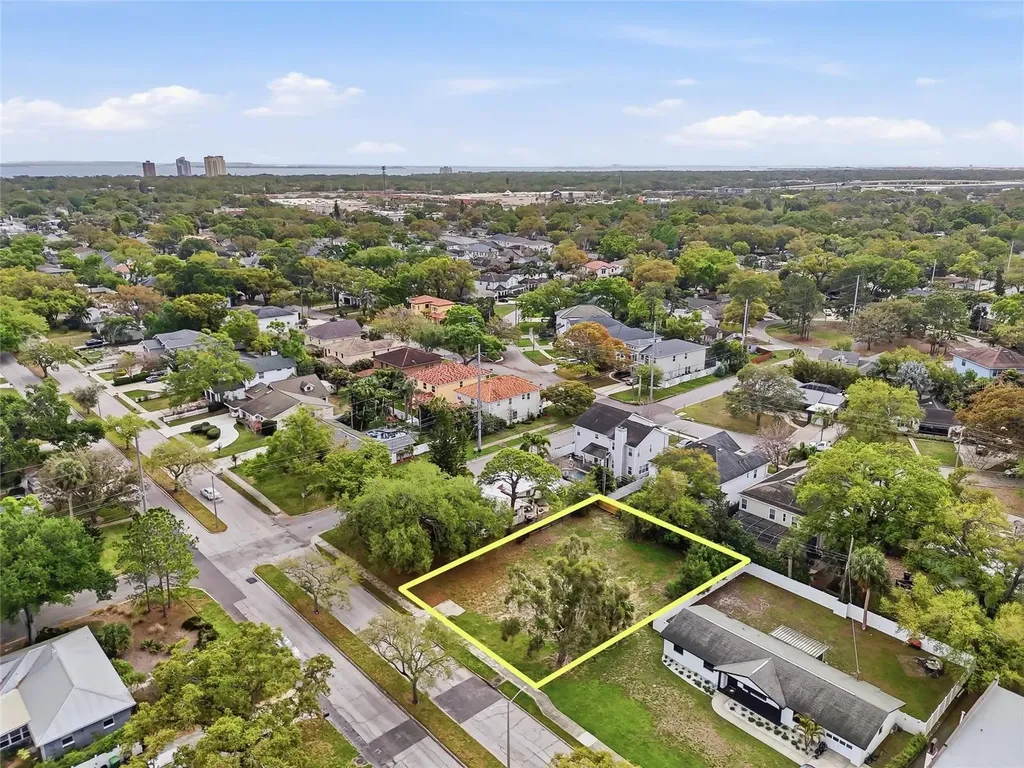 4104 W El Prado Boulevard Tampa FL 33629