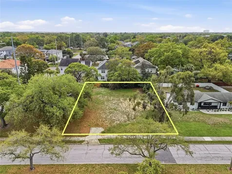 4104 W El Prado Boulevard Tampa FL 33629