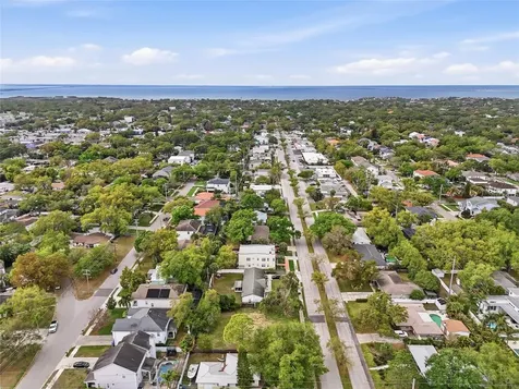 4104 W El Prado Boulevard Tampa FL 33629