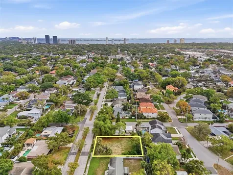 4104 W El Prado Boulevard Tampa FL 33629