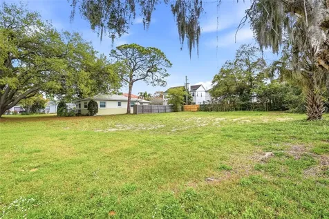 4104 W El Prado Boulevard Tampa FL 33629