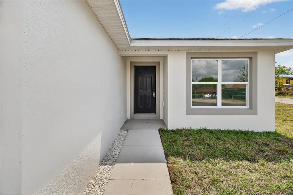1003 Avenue A Haines City FL 33844