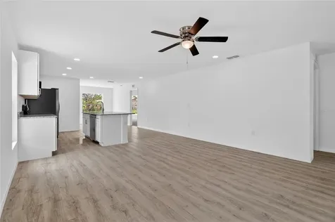1003 Avenue A Haines City FL 33844