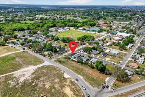 1003 Avenue A Haines City FL 33844