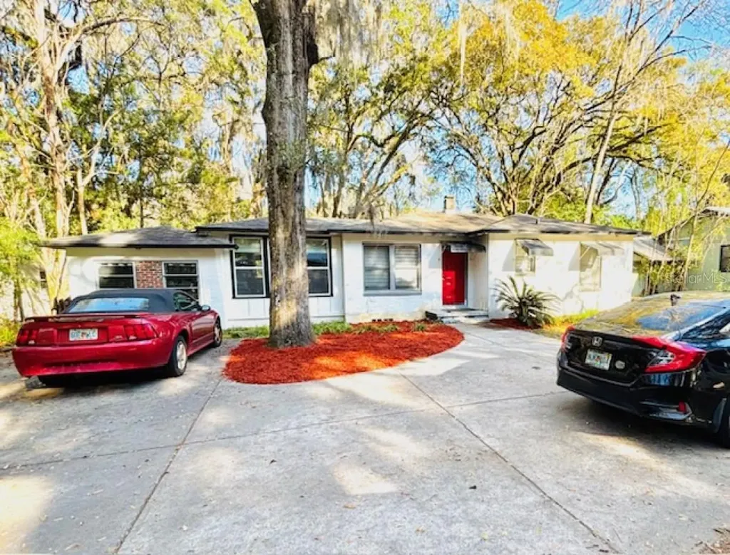 203 NW 25th Street Gainesville FL 32607