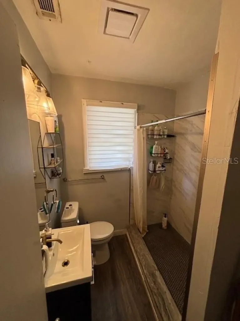 203 NW 25th Street Gainesville FL 32607