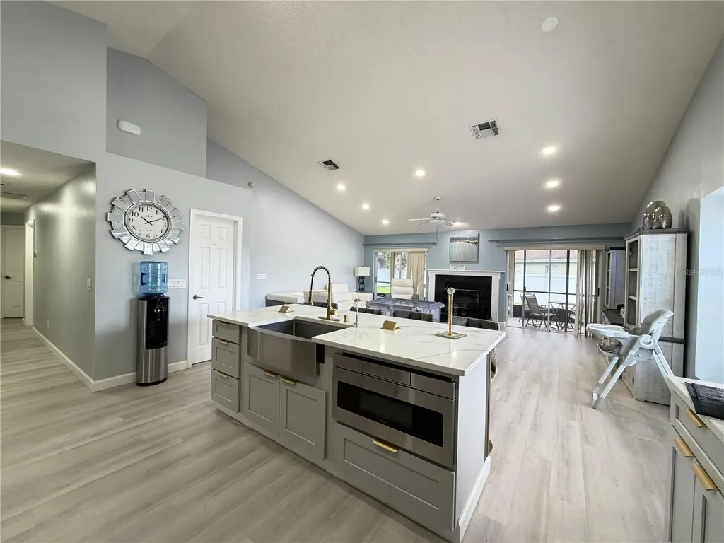 1029 Surge Court Orlando FL 32828