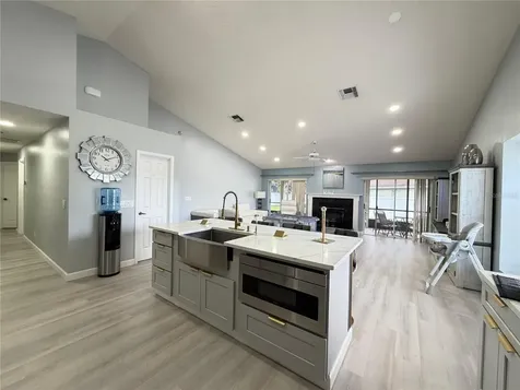 1029 Surge Court Orlando FL 32828