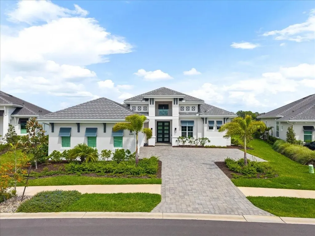8360 Sea Glass Court Sarasota FL 34240