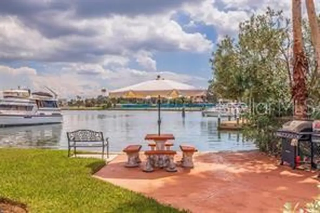 10365 Paradise Boulevard Treasure Island FL 33706