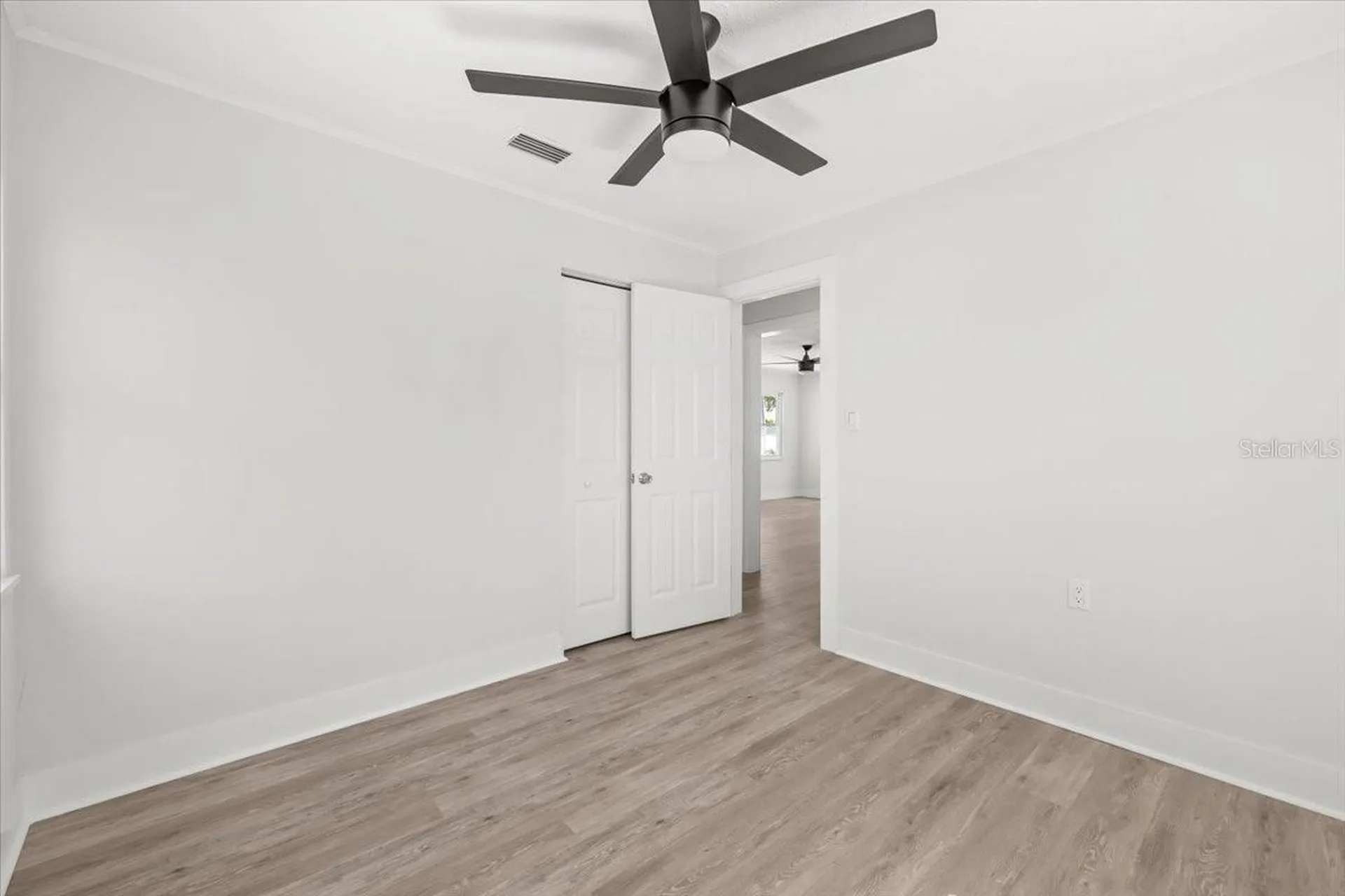 124 85th Avenue N St Petersburg FL 33702