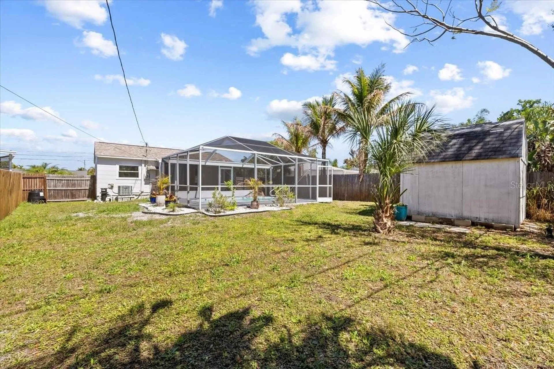 124 85th Avenue N St Petersburg FL 33702