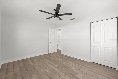 124 85th Avenue N St Petersburg FL 33702