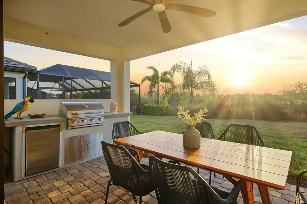 17731 Savory Mist Circle Bradenton FL 34211