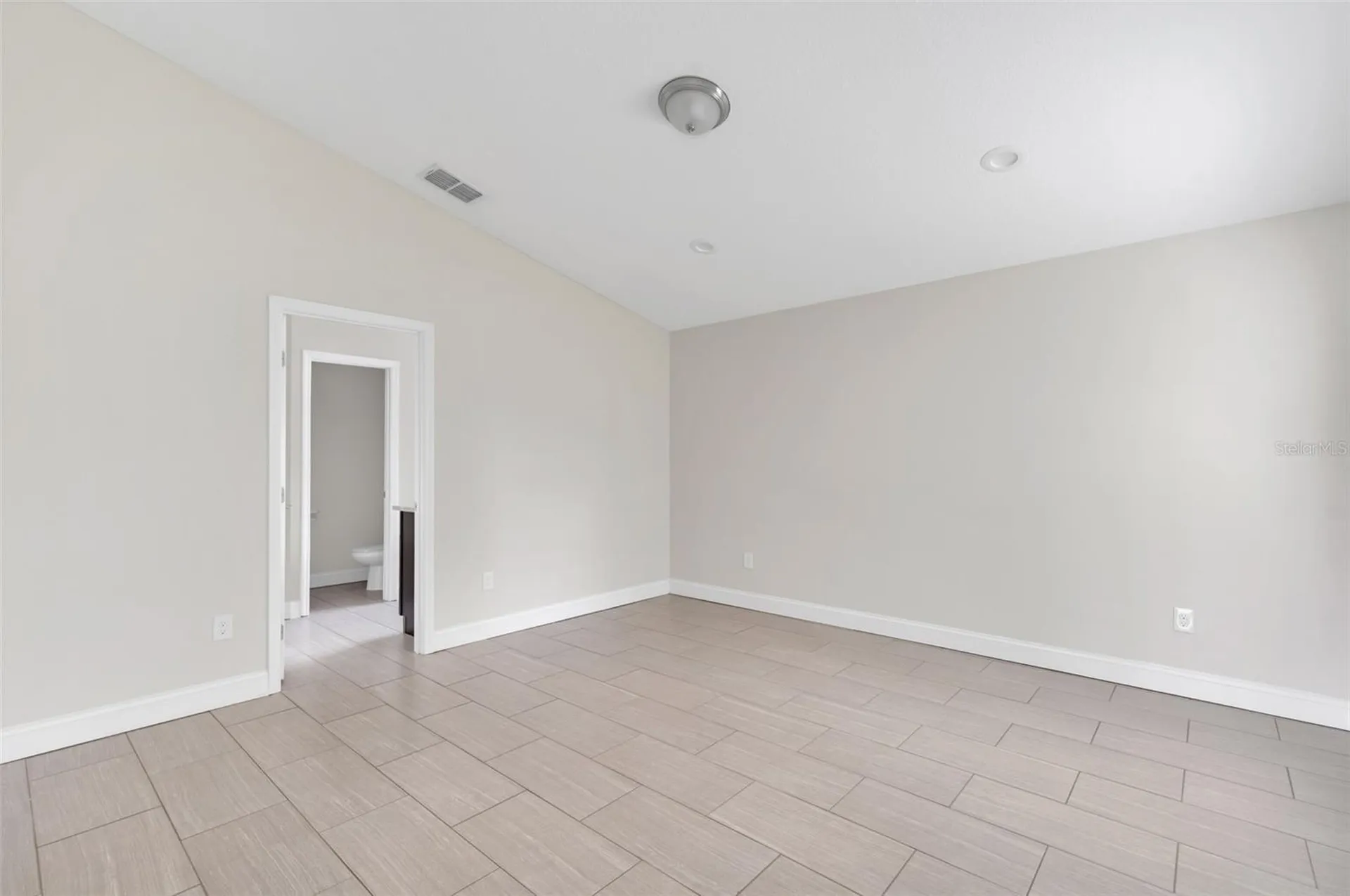 2911 Harper Street Deltona FL 32738