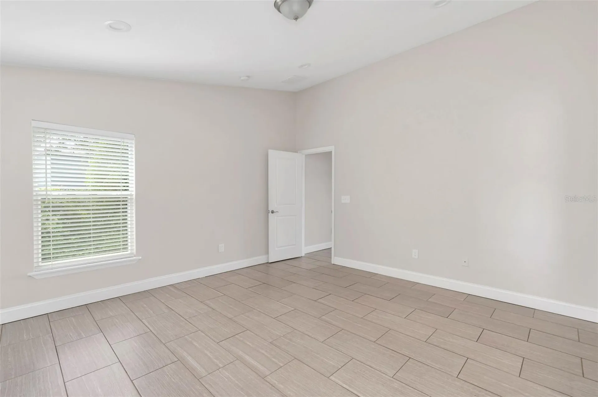 2911 Harper Street Deltona FL 32738