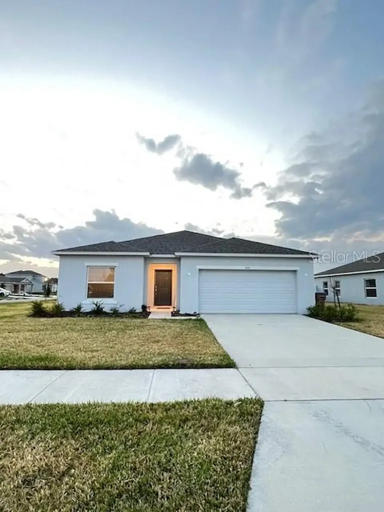 200 Aquamarine Lane Kissimmee FL 34758