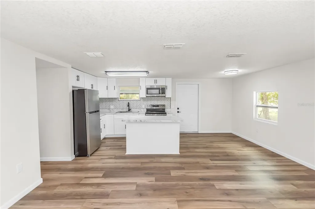 18514 Seaford Avenue Orlando FL 32820
