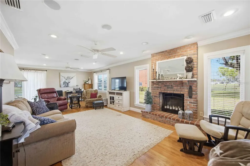 16031 Winburn Drive S Sarasota FL 34240