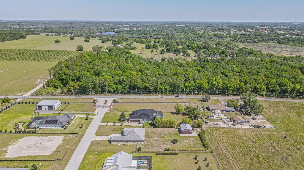 32646 Wesley Way Dade City FL 33525