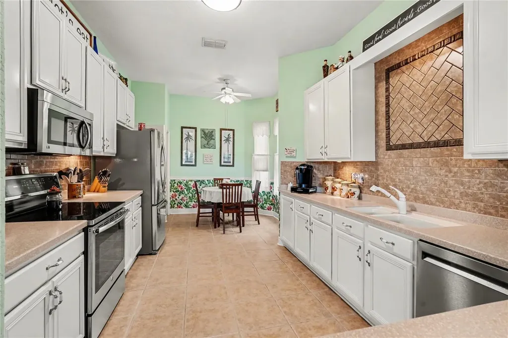 10412 Old Tampa Bay Drive San Antonio FL 33576