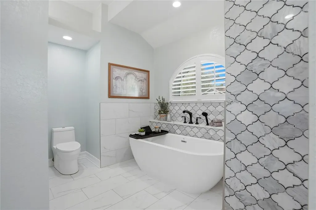 10555 Shady Oak Lane Seminole FL 33777