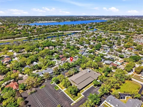 10555 Shady Oak Lane Seminole FL 33777